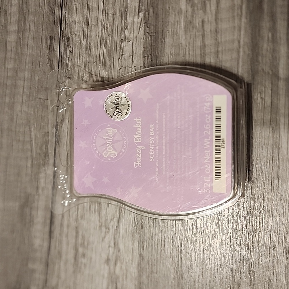Fuzzy blanket scentsy‎ bar